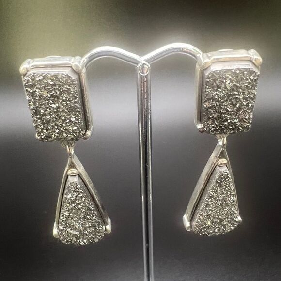 DRUZY Style Teardrop Earrings - Picture 4 of 7